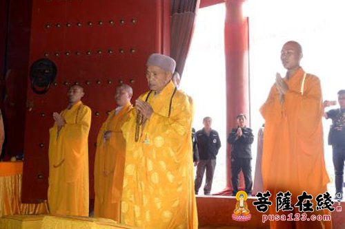 金佛寺-昆明市佛协名誉会长明道长老参访金佛寺
