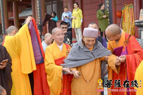 金佛寺-昆明市佛协名誉会长明道长老参访金佛寺