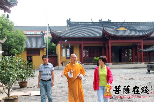 佛教-绍兴柯桥宗教局局长视察安康寺 期望寺院起到示范作用