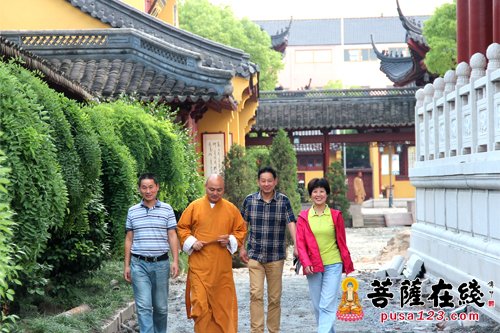 佛教-绍兴柯桥宗教局局长视察安康寺 期望寺院起到示范作用