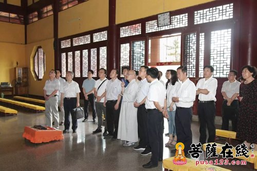 佛教-中央调研检查组一行调研四祖寺 明基大和尚热情接待
