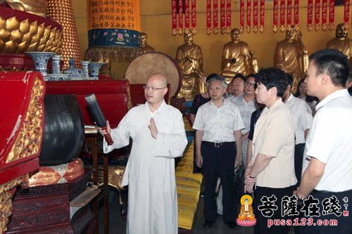 佛教-中央调研检查组一行调研四祖寺 明基大和尚热情接待