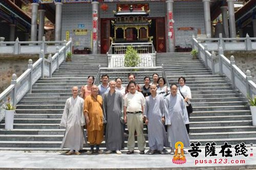 佛教-江西省佛协副会长妙安法师一行参观走访兴国部分寺院