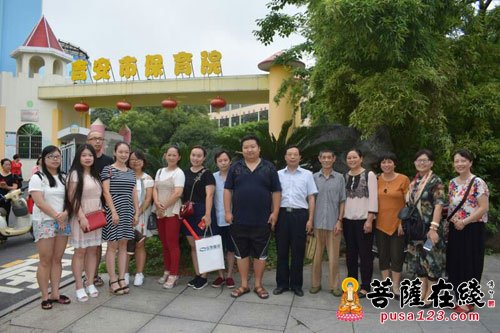 慈善-江西青原弘济慈善基金会向吉安市保育院捐赠图书