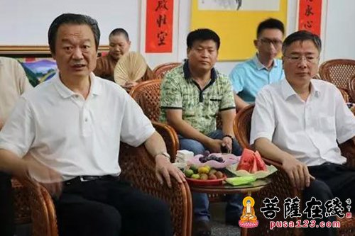邹燕辉一行参访大金山禅寺 聘请印空长老为开化佛协名誉会长