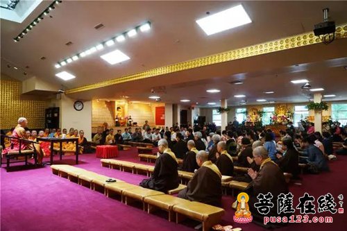 佛教-光泉法师应邀率团参访加拿大温哥华金佛寺 主题演讲《不忘初心，方得始终》