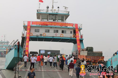 长江-江苏靖江西来寺举行长江水生生物增殖放流活动