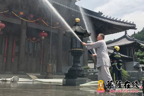 佛教-增加防火意识 雪窦山佛教开展消防安全知识培训