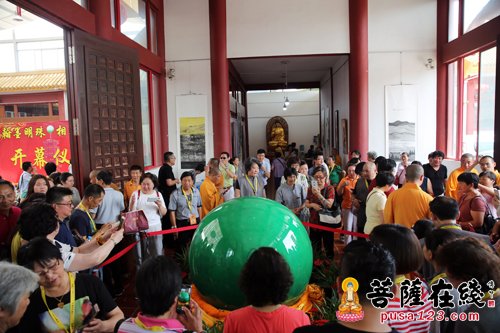文化-翰墨明珠 相映成辉 七宝教寺书画展开幕