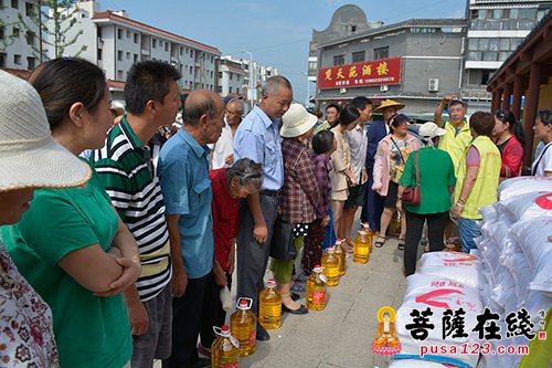 涟水-香港恩泽慈善基金会举行向江苏涟水贫困户送温暖活动
