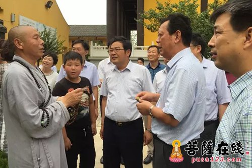 阜宁县-江苏盐城市政协副主席沈洪清一行赴阜宁盘龙古寺调研