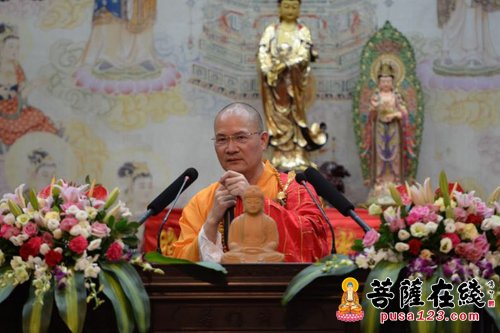 佛教-宝陀演妙法 普门尽潮音 本性法师应邀说法普陀山