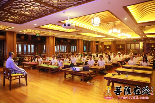 大佛寺-“科创青年行”优秀华裔大学生微电影参访团参访大佛寺