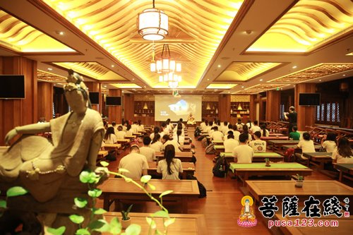 大佛寺-“科创青年行”优秀华裔大学生微电影参访团参访大佛寺