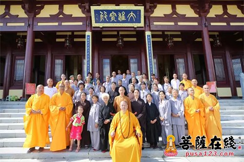 黔南-贵州黔南州委书记一行视察阳宝山 纯一大和尚热情接待