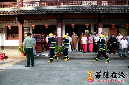 消防-高温猛于虎 西林禅寺举行消防知识讲座及演练
