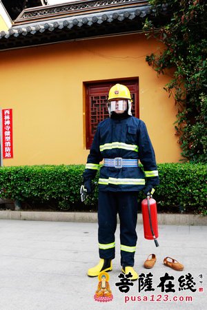 消防-高温猛于虎 西林禅寺举行消防知识讲座及演练