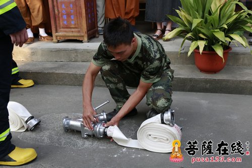 消防-高温猛于虎 西林禅寺举行消防知识讲座及演练