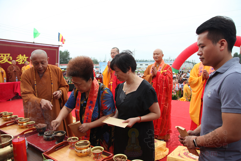 【高清图集】香河九圣寺二期工程洒净仪式 翻开寺院历史崭新一页