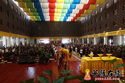 佛教-五路财神齐聚昆明宝华寺 为“佛缘联名卡”寻找有缘人