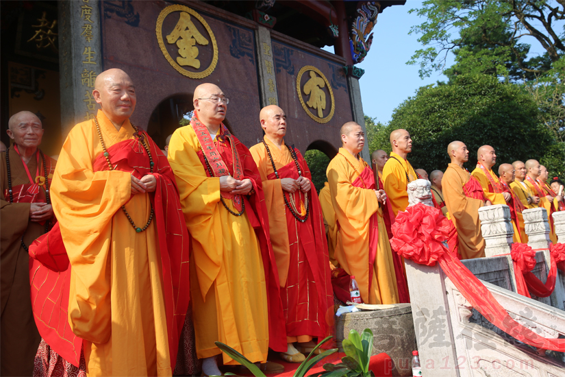 【高清图集】千年古刹妙得其主——圣富法师荣膺九华山月身宝殿方丈