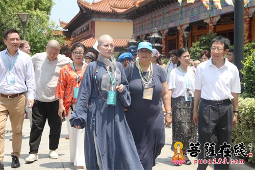 佛教-善行天下 妙法人间 “联合国代表团2017中国行”一行参访“南国第一寺”妙乐寺
