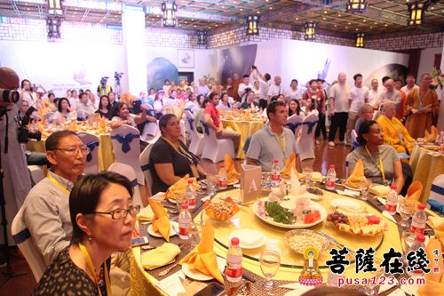 佛教-善行天下 妙法人间 “联合国代表团2017中国行”一行参访“南国第一寺”妙乐寺