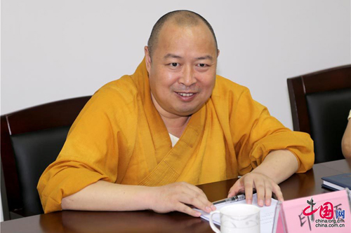 佛教-张韵声赴海南省佛协调研 鼓励东南亚佛教国家交往