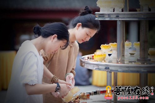 佛教-“倾听·秋籁”禅修梵音法会在当阳度门禅寺举行