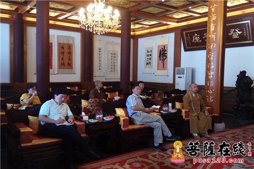 社会福利-法弘大和尚与区政协社会福利侨台民宗界别委员一行慰问雅博残疾人庇护中心