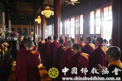 抗日战争-中佛协举办纪念中国人民抗日战争暨反法西斯战争胜利72周年祈祷法会