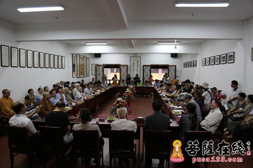 浙江慈溪-纪念新四军组建80周年系列活动在慈溪伏龙寺举行