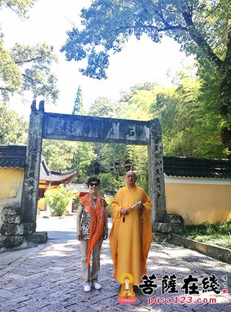 大佛寺-世博之父蒋一成参访新昌大佛寺 传实大和尚热忱接待