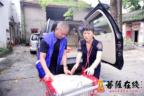 光孝寺-光孝寺和敬公益举行中秋康园慰问暨“慧心悦读”启动仪式