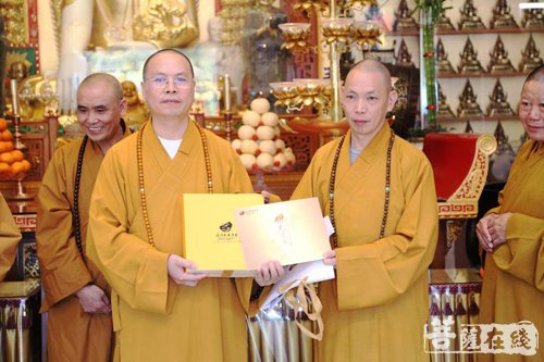 佛教-厦门太平岩寺住持世澄法师一行参访多伦多湛山精舍