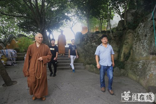 普陀山-普陀山佛教协会全面部署今年台风“泰利”防台工作