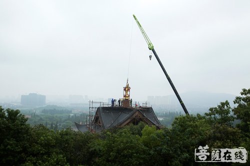 法华寺-湖州法华寺举办真身殿结顶暨金色铜雀安奉典礼