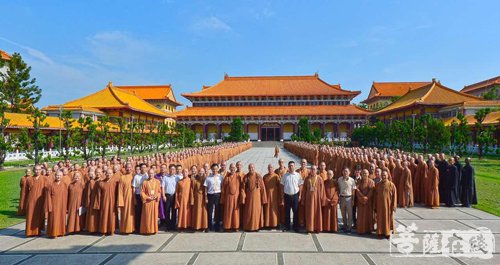 佛教-本性法师随中国佛教协会特组赴台交流团从高雄到台北之行