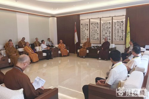 佛教-本性法师随中国佛教协会特组赴台交流团从高雄到台北之行
