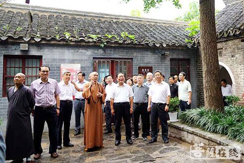 全国政协-全国政协民族主任朱维群一行视察徐州兴化寺