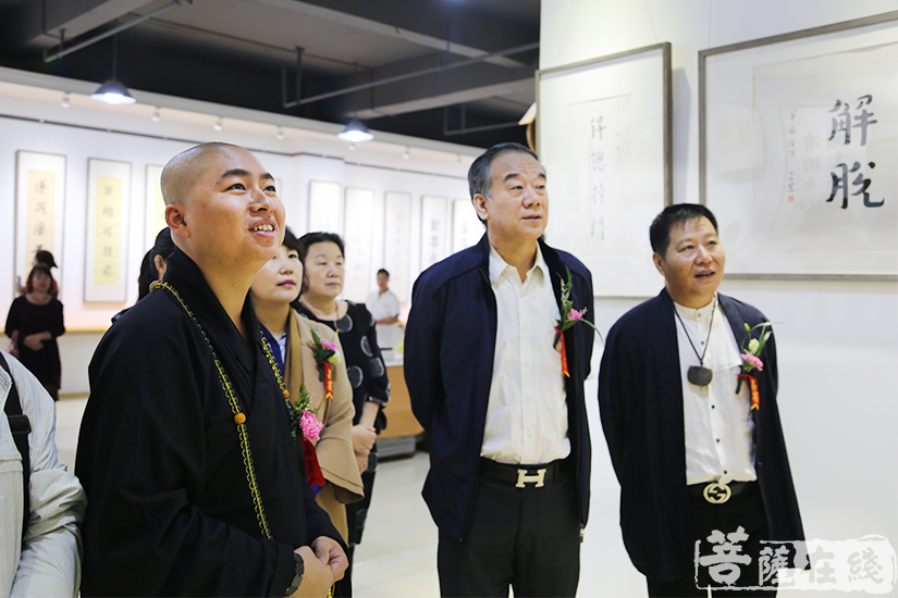 【高清圖集】以墨寄情 緬懷大德——崇慧法師書法精品展於青州開幕