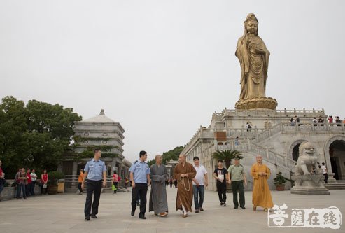 普陀山-普陀山佛教协会联合多部门检查全山寺院安全保障工作