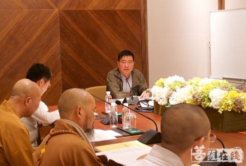 云南大理-大理州佛协组织学习新修订的《宗教事务条例》