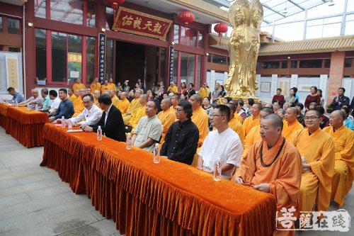 艺术-翰墨飘香 七宝教寺举行“清秋素墨禅韵”书画展