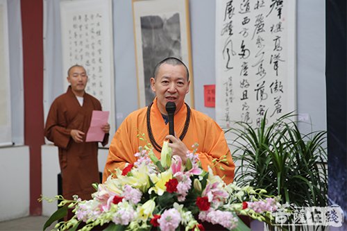 艺术-翰墨飘香 七宝教寺举行“清秋素墨禅韵”书画展