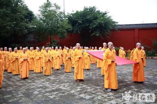 佛教-四川尼众佛学院举行2017年秋季开学典礼 院长鼓励学僧利人利己勤修三学