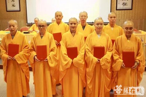 佛教-四川尼众佛学院举行2017年秋季开学典礼 院长鼓励学僧利人利己勤修三学