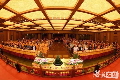 佛教-佛教百寺基金在静安寺举行2017大摩尼宝献爱心乐捐活动