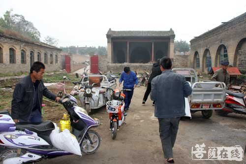祥云-山西祥云寺慈悲感动中国2017中秋慈善扶贫活动
