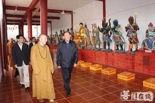 佛教-陕西省西安市政协副主席张建政一行参访七宝教寺